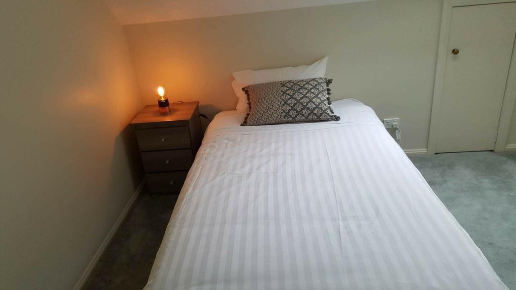 City Townhouse Walking Distance To City ลอนเชสตัน ภายนอก รูปภาพ